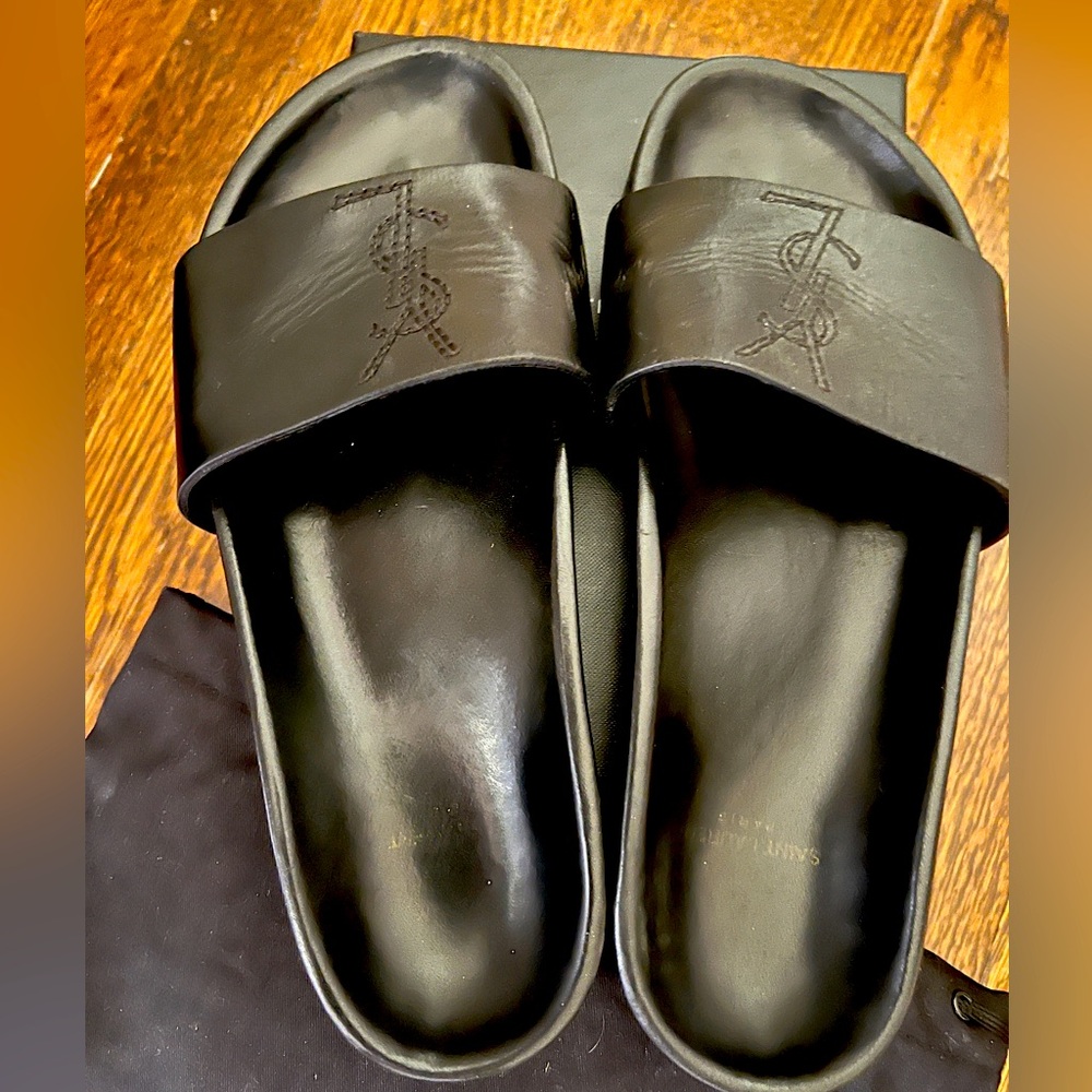 Saint Laurent Women’s Black Leather Slides